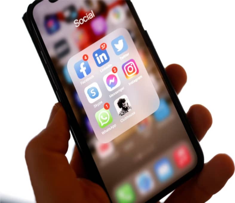 Iran Lifts Ban on WhatsApp and Google Play, See Why